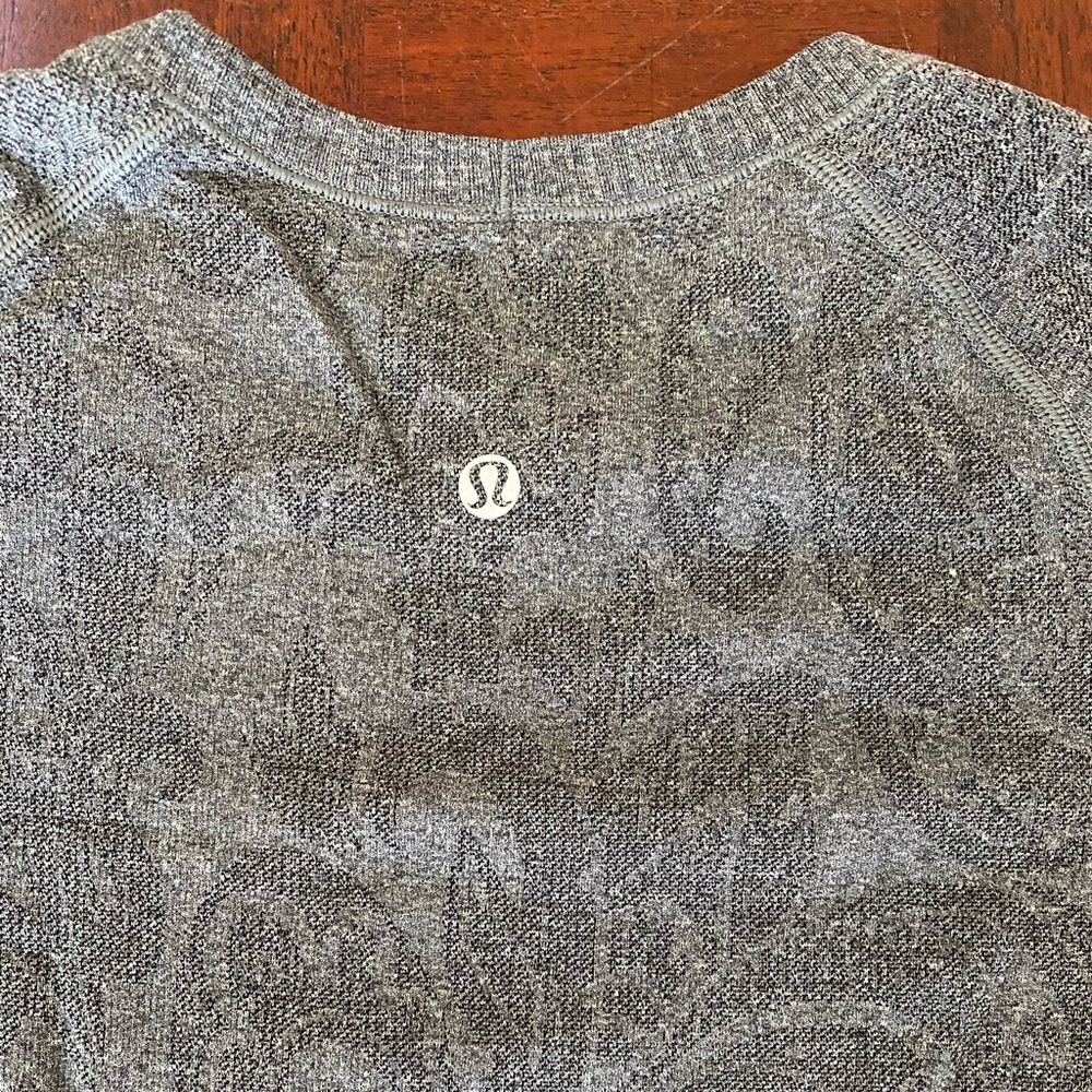 Lululemon Grey Special Édition Swiftly